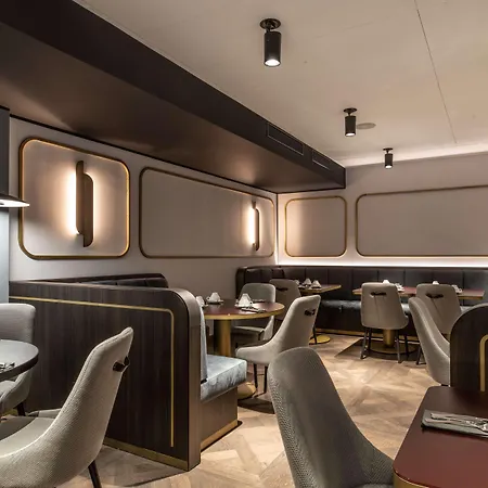 Radisson Collection Hotel, Palazzo Touring Club Hotel Milano