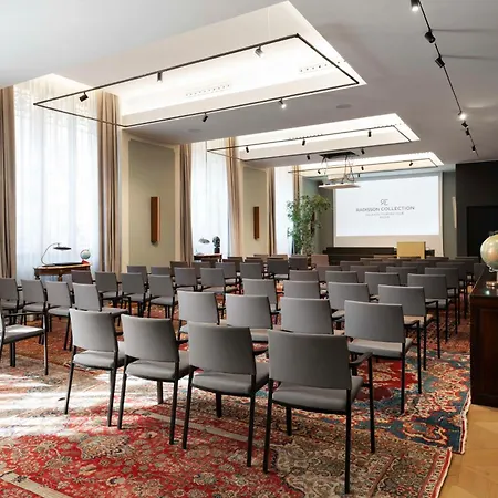 Hotel Radisson Collection Hotel, Palazzo Touring Club