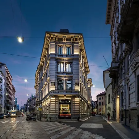 Radisson Collection Hotel, Palazzo Touring Club 5* Милан