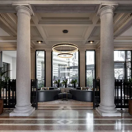 Radisson Collection Hotel, Palazzo Touring Club 5* 밀라노