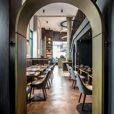 米兰旅游俱乐部宫殿酒店-丽笙精选 5*
