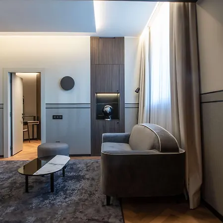 Radisson Collection Hotel, Palazzo Touring Club 밀라노