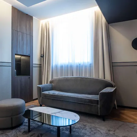 Radisson Collection Hotel, Palazzo Touring Club 호텔