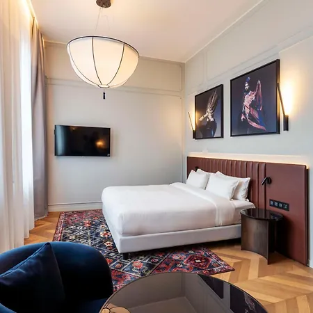 Radisson Collection Hotel, Palazzo Touring Club 밀라노