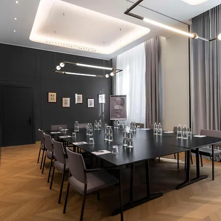 Radisson Collection Hotel, Palazzo Touring Club 호텔 5*