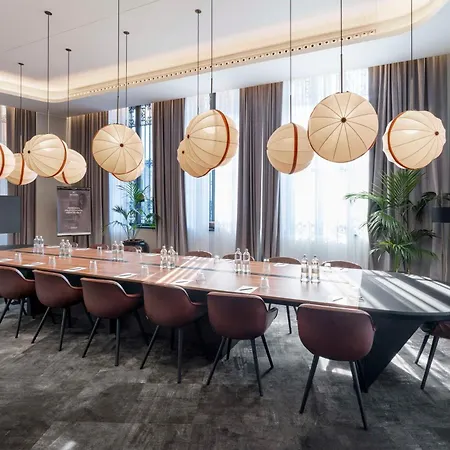 酒店 米兰旅游俱乐部宫殿酒店-丽笙精选 5*