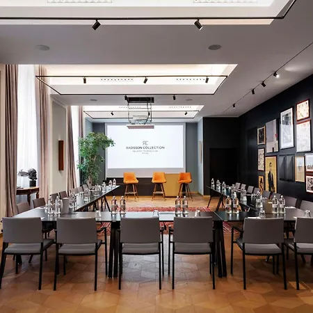 Radisson Collection Hotel, Palazzo Touring Club 밀라노