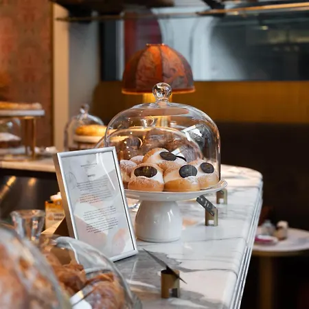 Hotel Palazzo Touring Club Milan, A Radisson Collection 5*