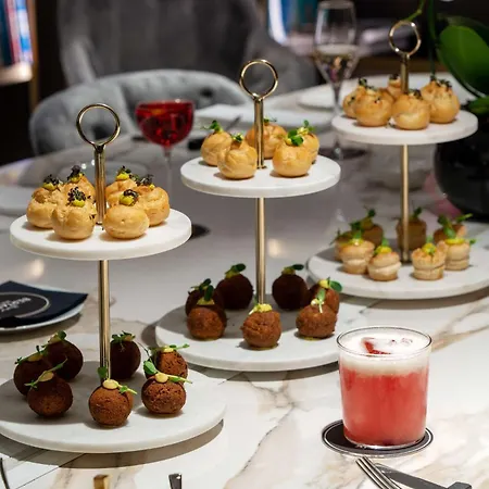 Palazzo Touring Club Milan, A Radisson Collection 5* Milán